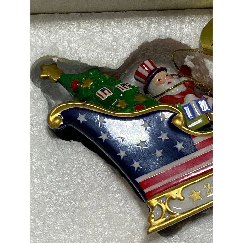 Danbury Mint Stars & Stripes Sleigh Santa's Midnight Ride 2011 Annual Ornament